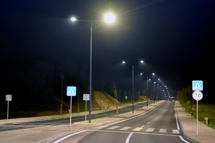 Avenida Papa Francisco - Iluminação LED